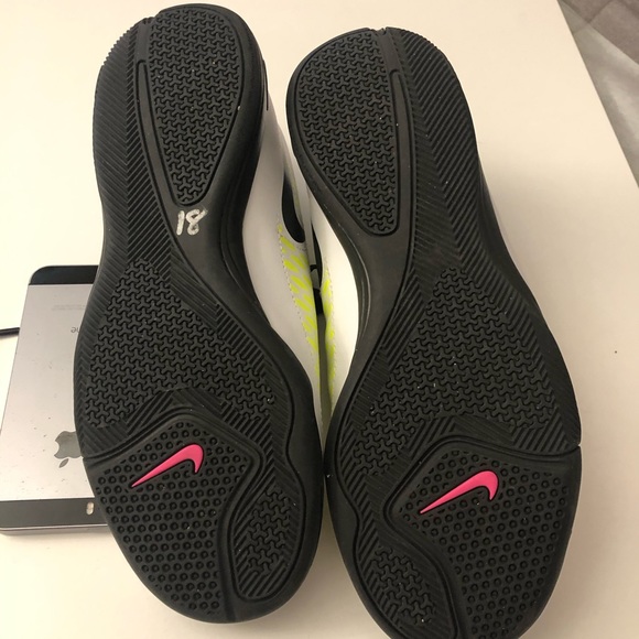 Nike Magista girls shoes - Picture 2 of 4